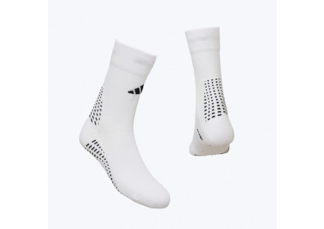 111  Fodbold gripsok JZ3027