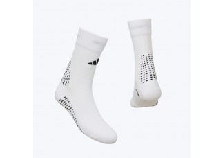 111  Fodbold gripsok JZ3027